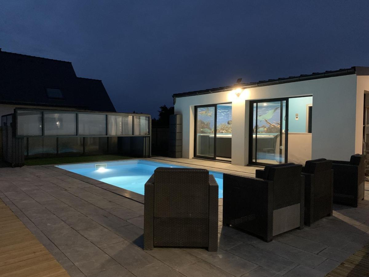 Maison 10 Pers En Bord De Mer Avec Piscine Chauffee Toute L'Annee, Spa Et Hamman Surzur Exterior photo
